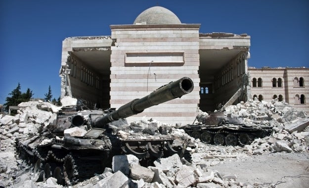 Σφοδρές συγκρούσεις των δυνάμεων του Άσαντ με τον ISIS στη Συρία – 150 νεκροί